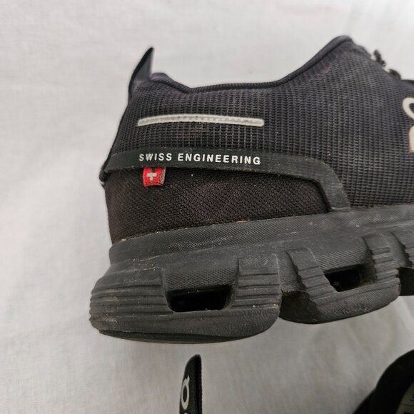 On Running Cloud Waterproof Sneakers Black - Size US 7 - Picture 5 of 9